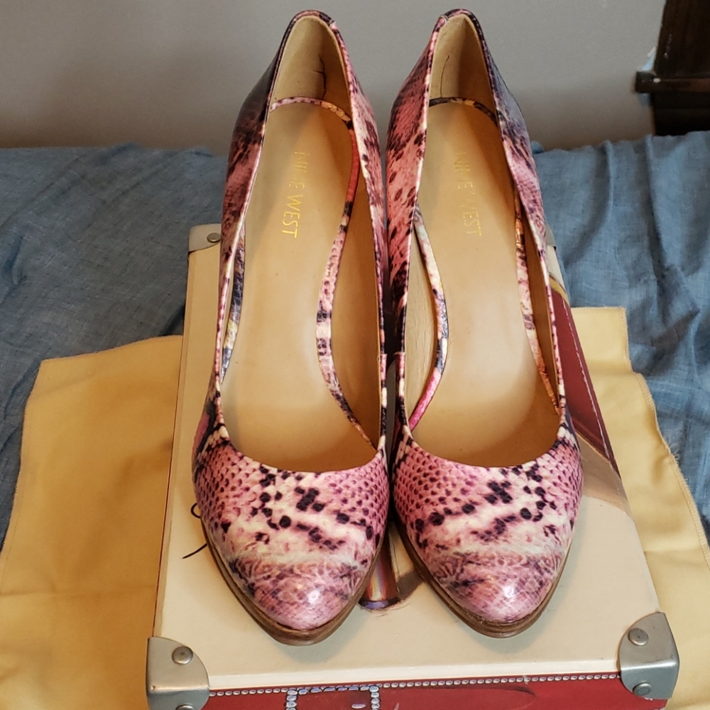 🔥 SALE!! Pink Nine West heels